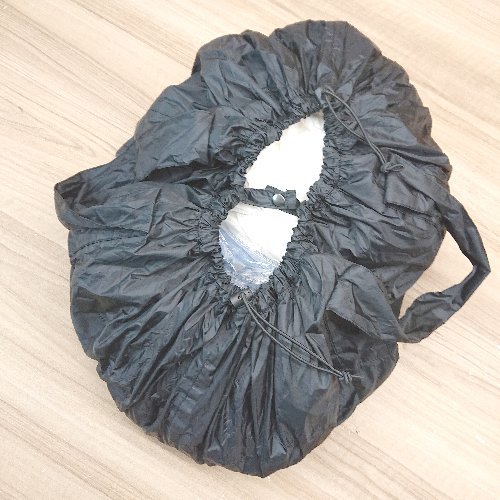 ◇ KiU キウ ナイロン素材 ブランド シンプル 巾着型 シンプル ハンドバッグ ブラック レディース E_画像6
