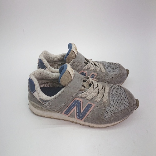 ◇ NEW BALANCE ニューバランス カジュアル かわいい ロゴ アクティブ スニーカー サイズ17 グレー レディース E_画像4