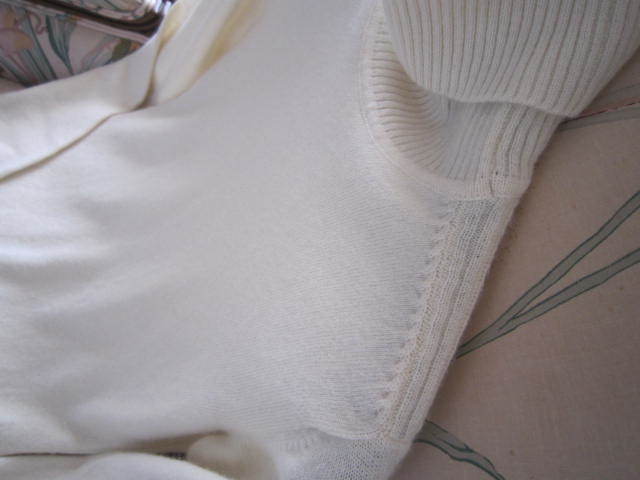 クローゼット整理！LORO PIANA 100%cashmere 長袖セーター 40（38前後）1度短時間のused_画像2