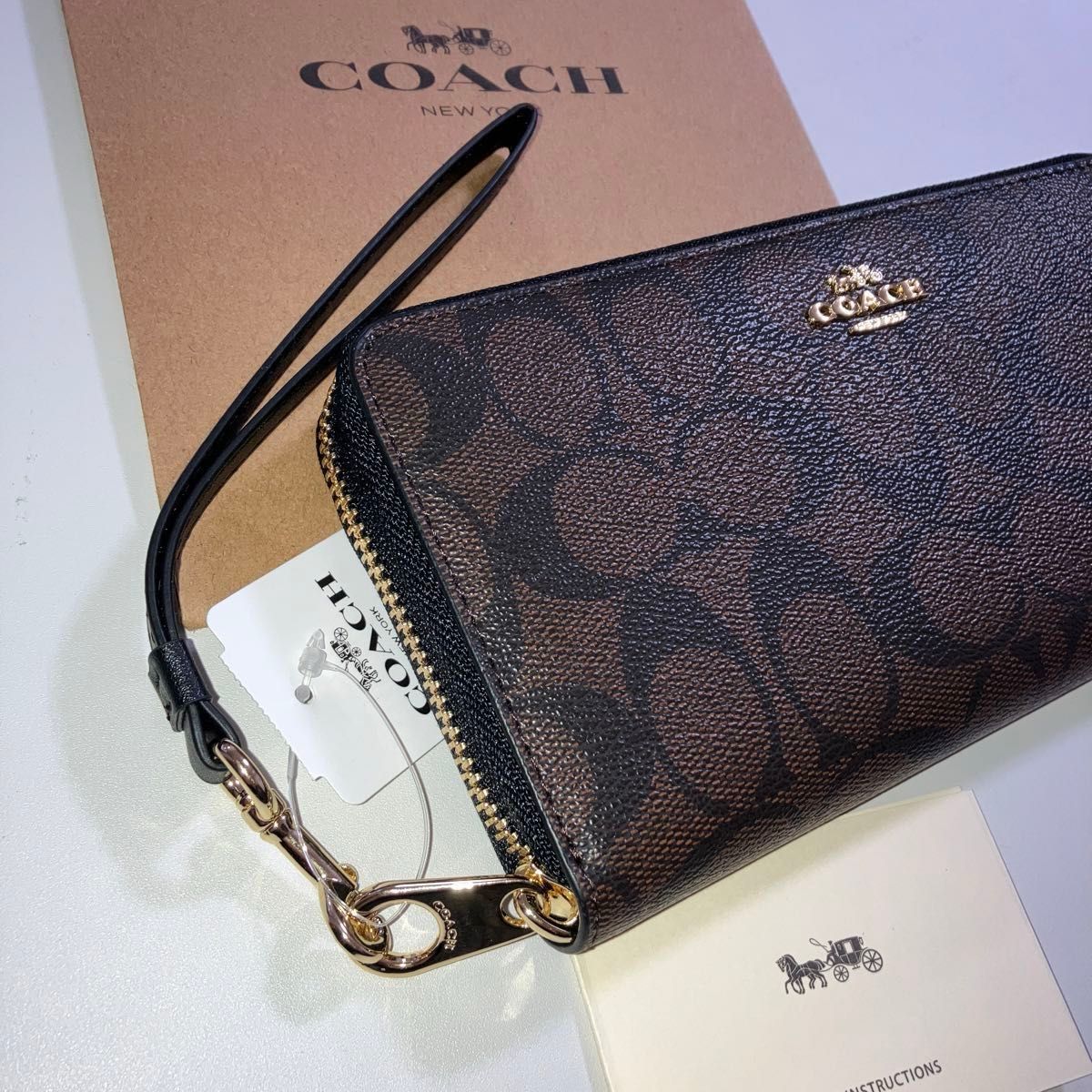 【新品☆未使用】COACH 財布　高級品　上品　大人気ブランド　有名　正規品　コーチ　安心　匿名発送　送料無料　タイムセール　激安