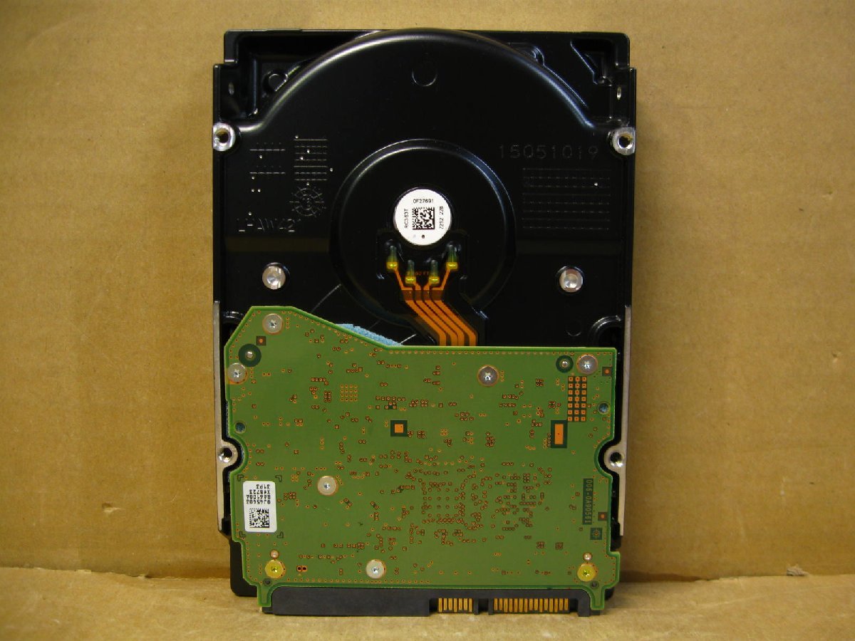 ▽HITACHI HGST Ultrastar HUH721010ALE600 10TB SATA 7200rpm 256MB 3.5型 内蔵HDD 中古 日立_画像2