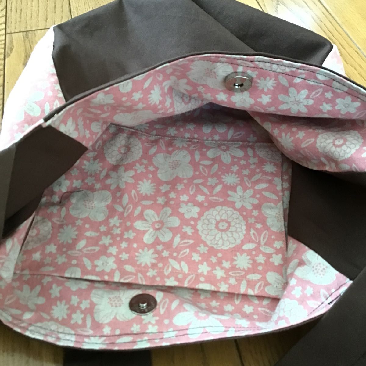【もへじ製】ハンドメイドバッグ　ワンショルダーバッグ　焦茶・ピンク色
