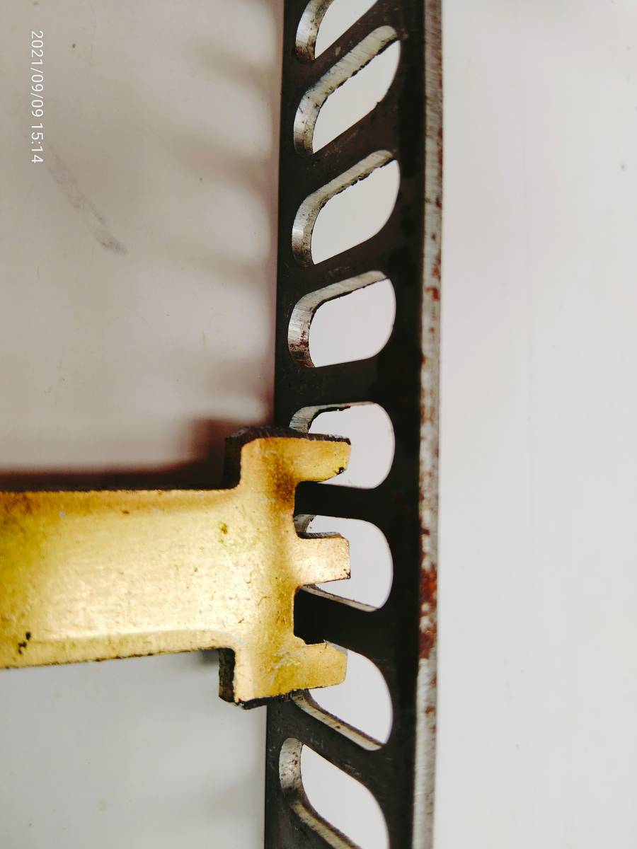 三和シャッター・文化シャッター 内外錠のラッチ受け金具 梯子型 ２個 S-053 ⑰の画像2