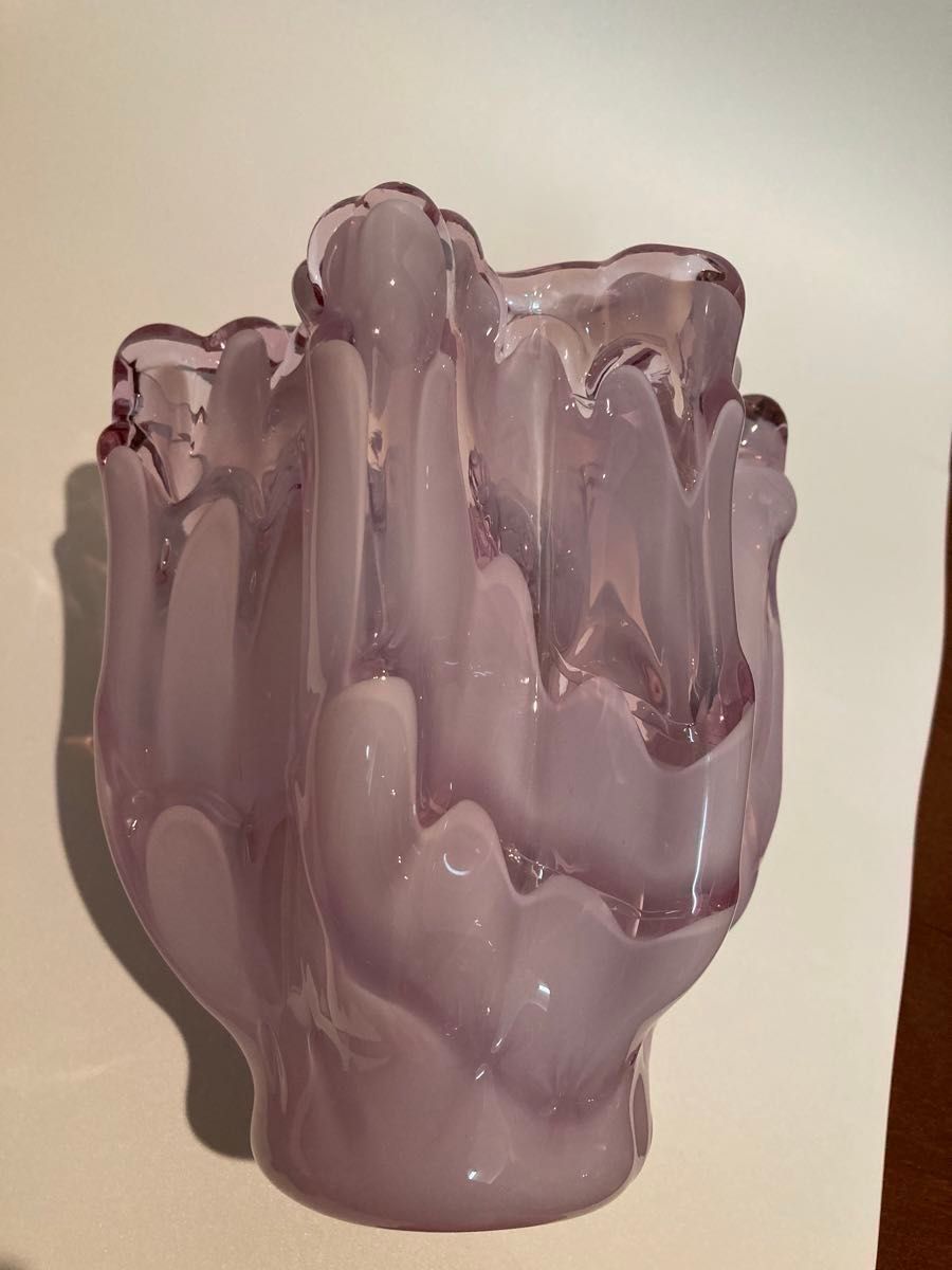 フラワーベース　花瓶　ピンク　ホワイト　フリル　flower vase