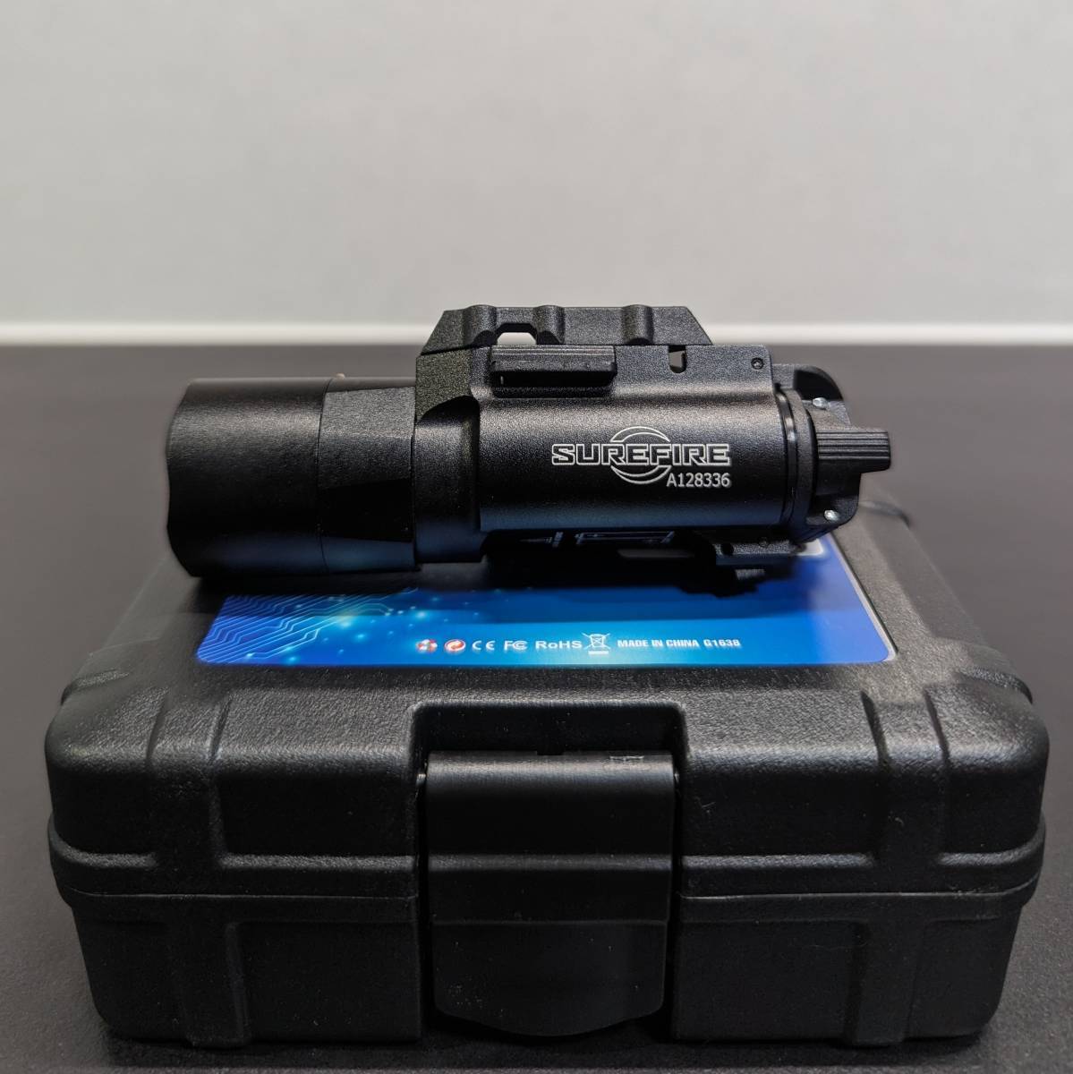 充電池付 WADSN シュアファイア X300 ULTRA ウェポンライト タクティカルライト Surefire/グロック17/M17/ハンドガンライト/P226/ベレッタ_画像2