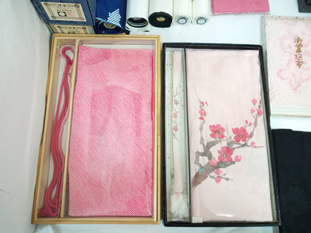 【未使用品～USED品】帯 草履 風呂敷 手組紐 他 和装小物 大量おまとめセット/和装下着/帯揚/帯芯/襦袢地/黒共帯他/着物/和服/14-RDB11_画像5