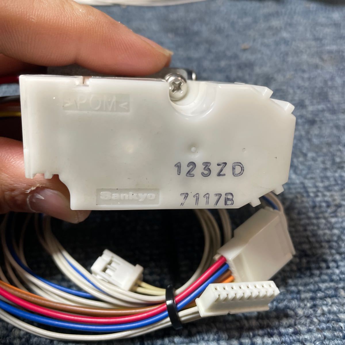 回転動作確認 三菱電機 ヒートポンプ給湯機 SRT-HPT46N1 回転動作確認 三菱電機 ヒートポンプ給湯機 SRT-HPT46N1