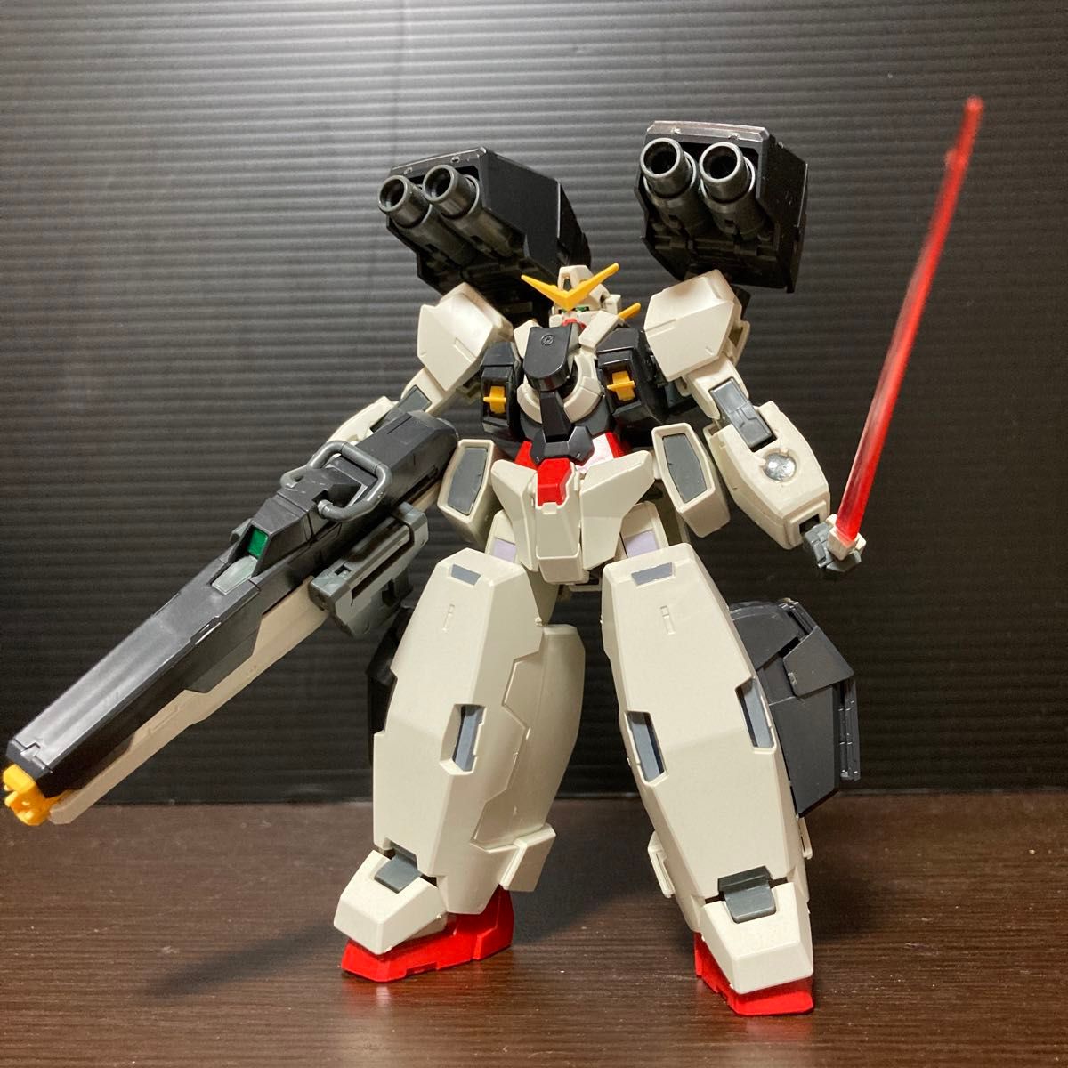 ckガンプラ完成品ジャンク 機動戦士ガンダムOO HG 1/144 ・ケルディムガンダム・Oガンダム・エクシア・ヴァーチェ