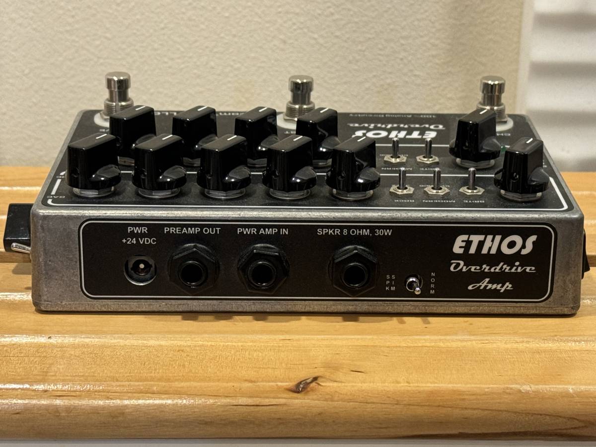 Ethos Overdrive Amp with TLE / Classic switch with S/R　希少なセンドリターン付き！　ダンブル系オーバードライブペダル　プリアンプ_画像2