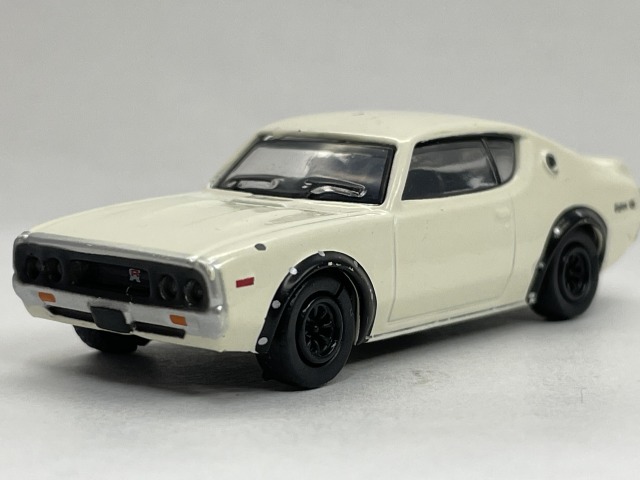 ■★スカイライン50th 軌跡の名車コレクション　C110型/2000GT-R（ケンメリ・1/72スケール）_画像1