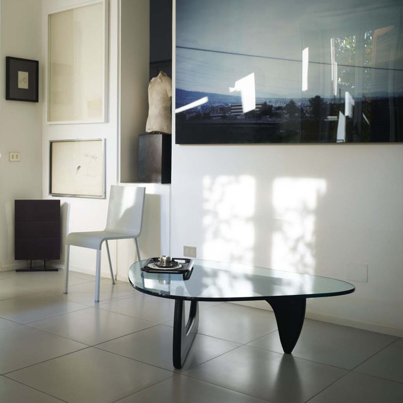 LAC☆超美品 32万円 イタリア製 Vitra NOGUCHI TABLE コンラン LAC☆超美品 32万円 イタリア製 Vitra NOGUCHI TABLE コンラン