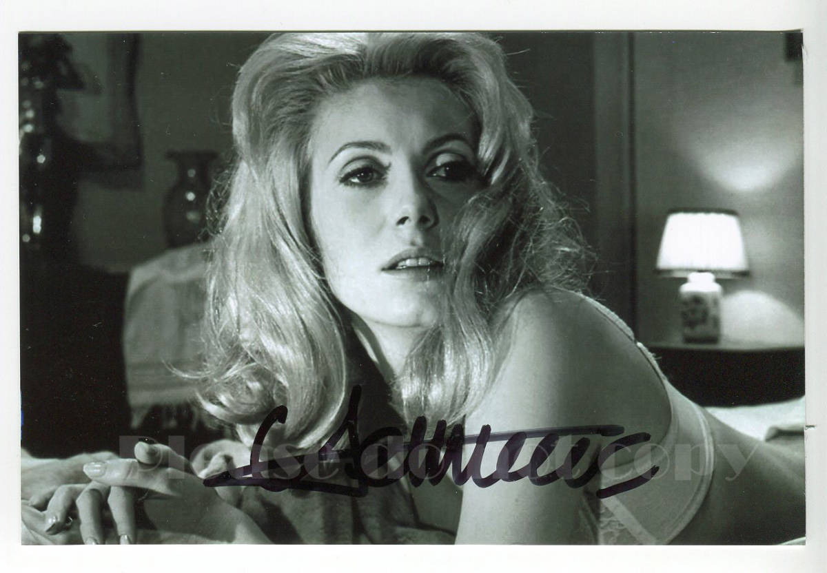 Catherine Denuevekato Lee n*don-vu autograph autograph monochrome art photo 