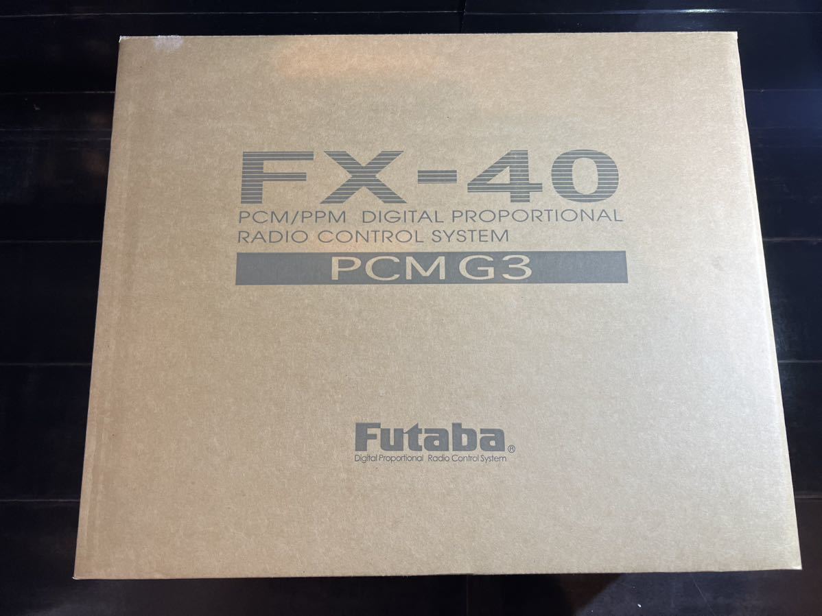 【新品保管品】 フタバ Futaba　FX-40　40MHz　PCM G3　プロポ　純正プロポトレー　アルミケース　100台限定　シリアル0048　ID00101528_画像1