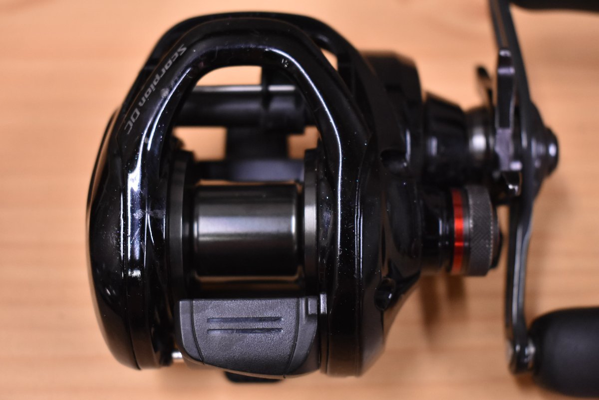 【1スタ☆DC音良好】シマノ 17 スコーピオン DC 100HG 右 SHIMANO Scorpion ハイギヤ ベイトリール バス ロックフィッシュ 等に（KKR_O1）_画像5