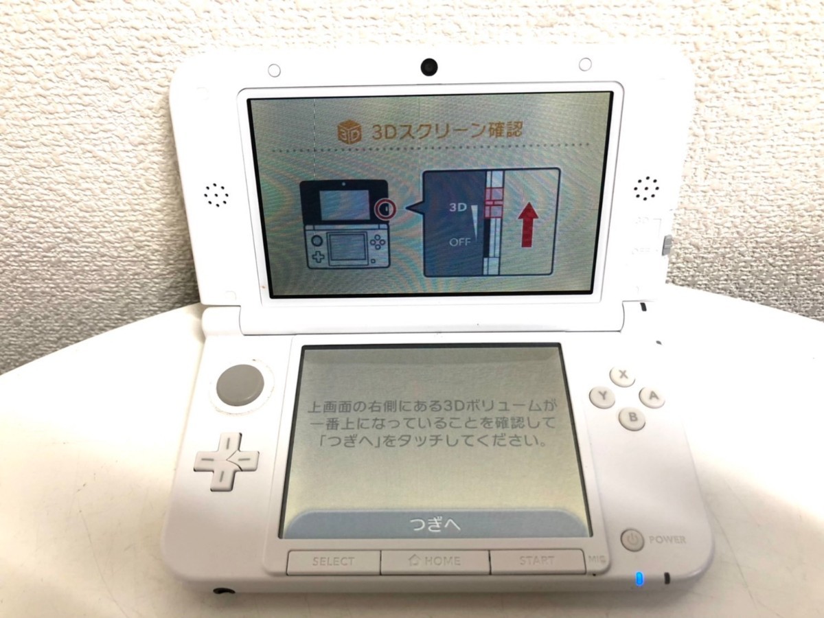 任天堂 Nintendo 3DS LL 本体 SPR-001 ホワイト アダプタ/ソフト(どうぶつの森)1枚付き 初期化/動作確認済み _画像2