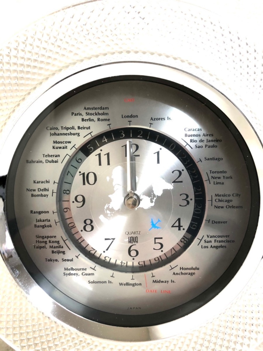 【未使用保管品】HOYA 水晶時計 世界時計 クォーツ クリスタル スタンド付 _画像3
