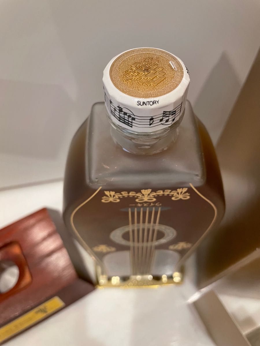 サントリー 響 リラギター型ボトル 楽器ボトル SUNTORY HIBIKI サントリー 響 リラギター型ボトル 楽器ボトル SUNTORY HIBIKI