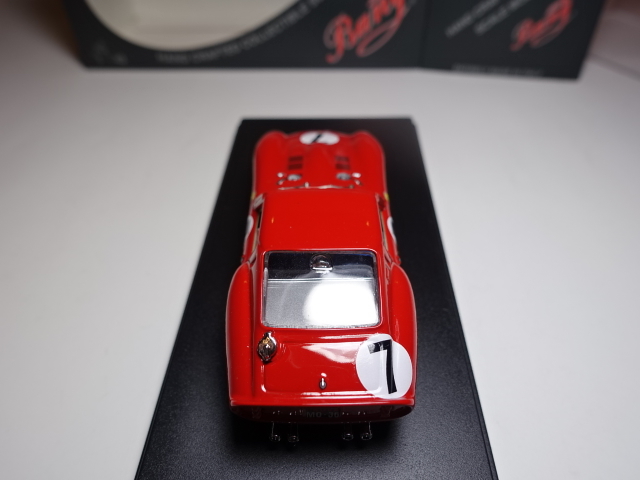 FERRARI 330 GTO　LE MANS 1962　Parkes-Bandini ＃７　1/43 フェラーリ　Bang バン_画像7