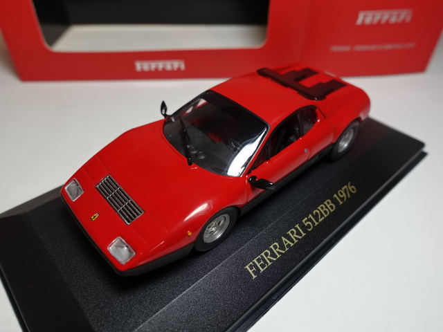 FERRARI 　５１２BB　1976　RED　1/43 IXO製　イクソ　フェラーリ_画像1