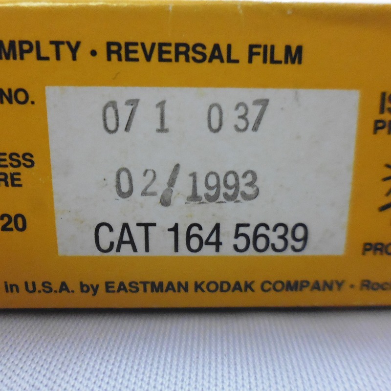 期限切れ Kodak コダック エクタクローム 400 EL120 管理T4_期限が1993年2月に切れています。