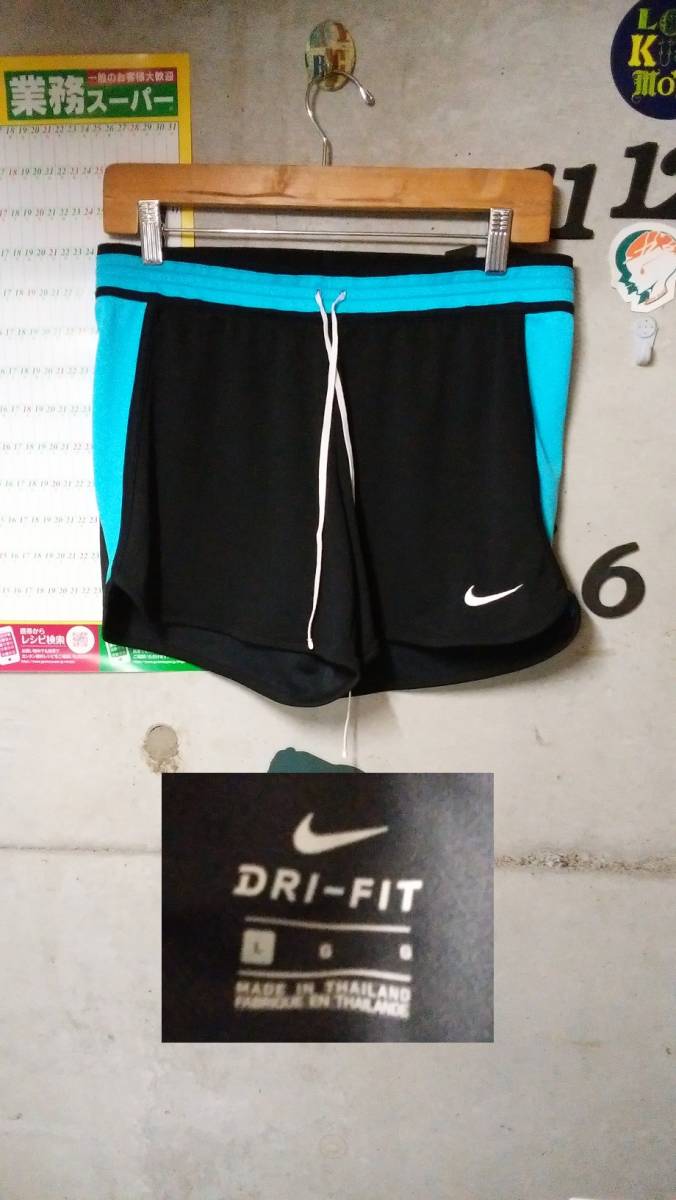 NIKE DRI-FIT шорты L черный × голубой Nike 