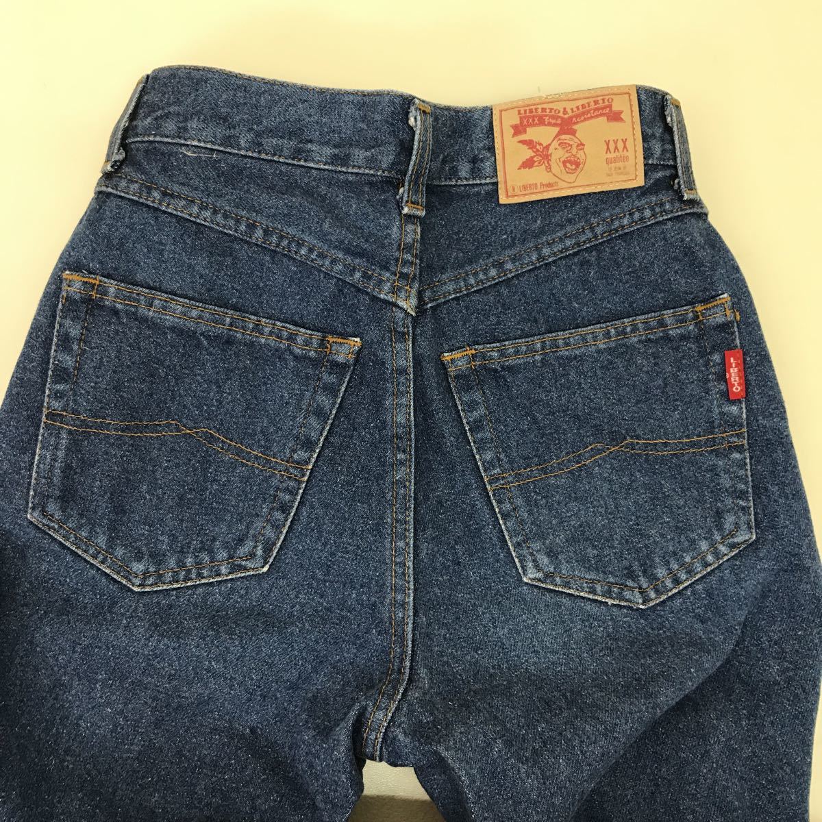 920　古着 イタリア製　LIBERTO リベルト デニムパンツ size28　ジーンズ ジーパン　レディース_画像5