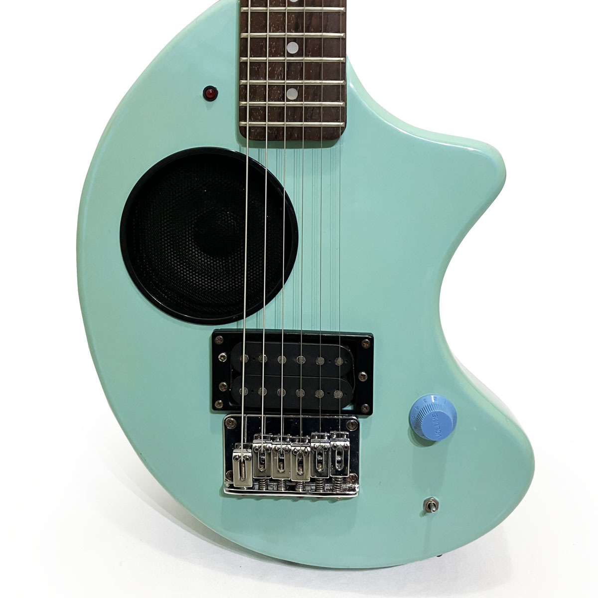 フェルナンデス アンプ内蔵ギター FERNANDES ZO-3 完動品 フェルナンデス アンプ内蔵ギター FERNANDES ZO-3 完動品