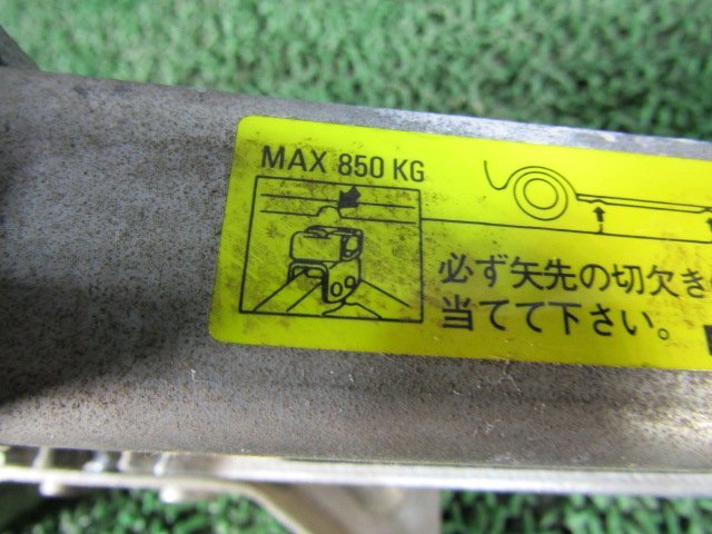 日産 パンタジャッキ パンダグラフジャッキ 車載ジャッキ MAX 850㎏の画像6