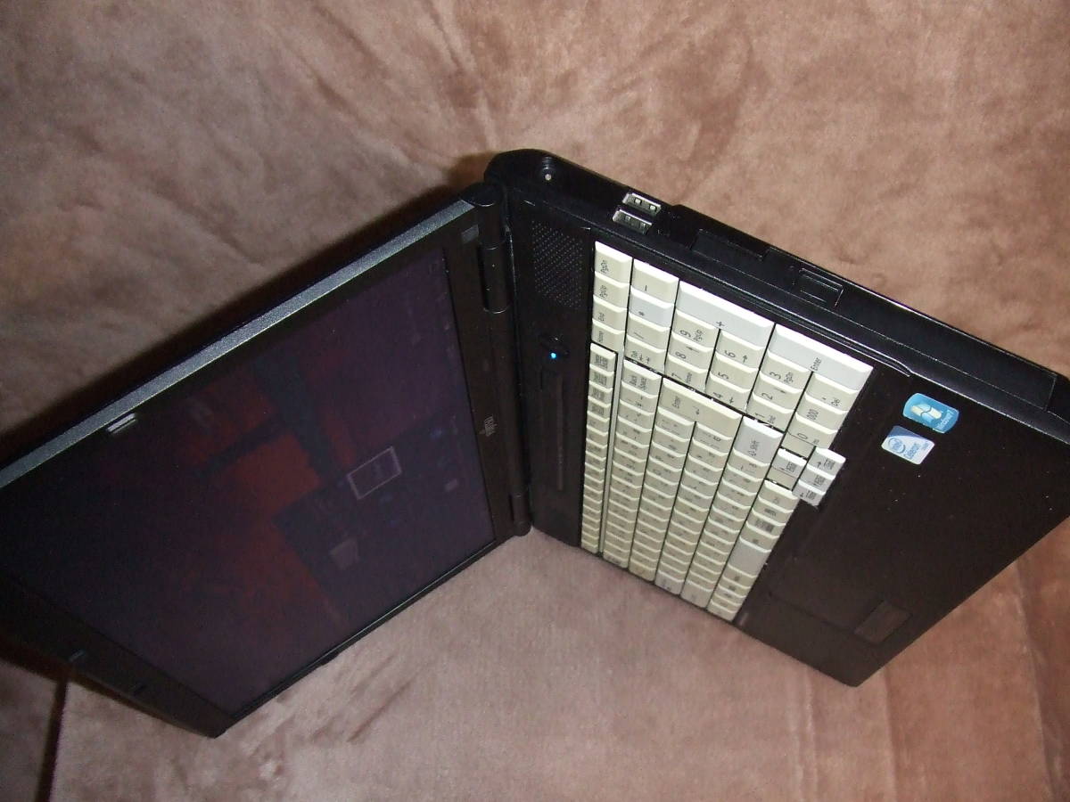 ◆9 富士通 LIFEBOOK A561/DC Windos10 Pro 64Bit HDD160GB Nicrosoft Office 2010 インストール済み 　ジャンク_画像5