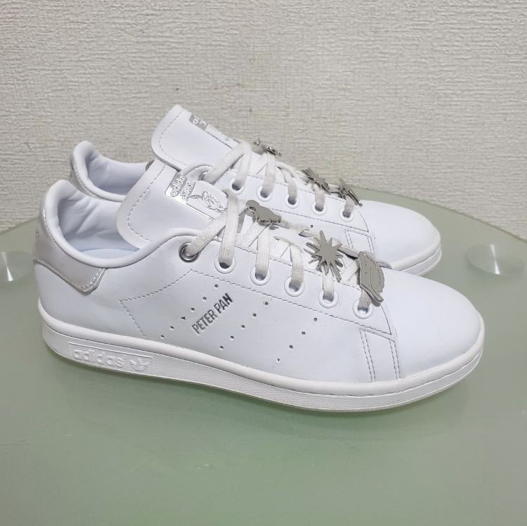 ３回着用のみ☆adidas☆STAN SMITH x Disneyコラボ☆23.5cm☆ティンカーベル スニーカー ピーターパン ディズニー アディダス スタンスミス_画像2