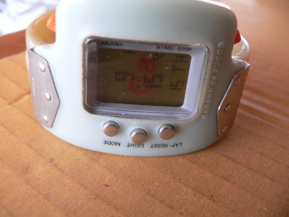 ■メンズ腕時計　デジタル　CABANE　de　zucca　W621-4020　電池交換済み　動品　まとめて　ジャンク_画像1