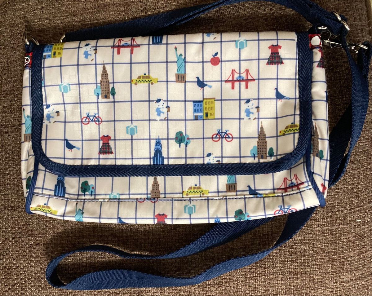 正規品】familiar × レスポートサック コラボ ウォレット 正規品】familiar × レスポートサック コラボ ウォレット