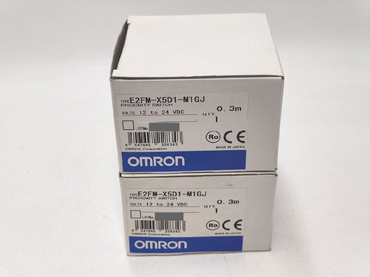 インボイス対応 2点セット 新品 オムロン E2FM-X5D1-M1GJ 12to24VDC 0.3m OMRON_画像1