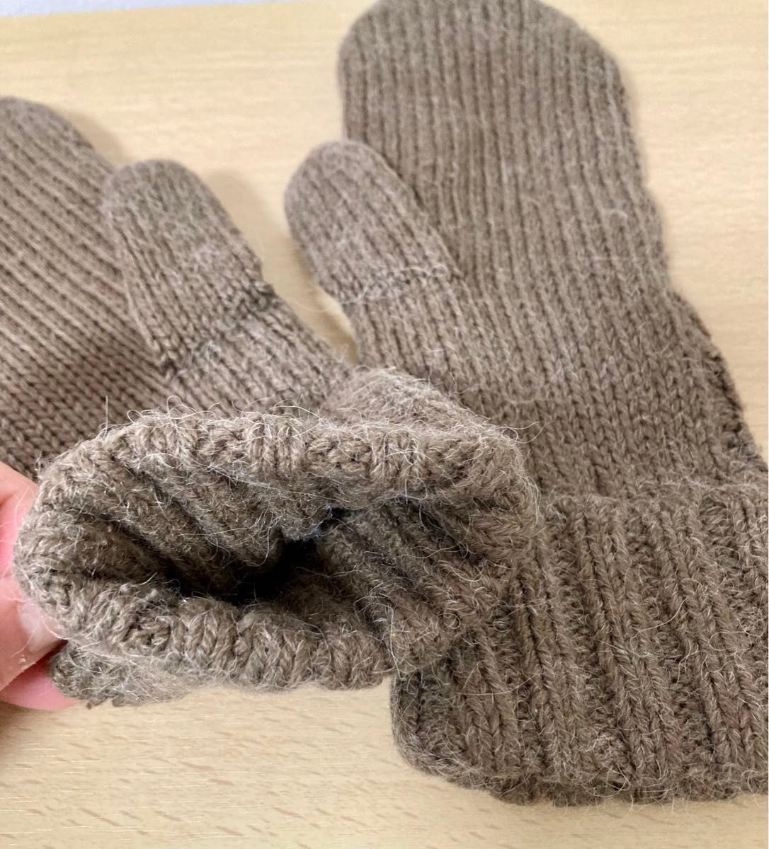 【Natural Palette】ニット手袋 ミトングローブ ケーブル編み(ブラウン) アルパカ15% アクリル85%