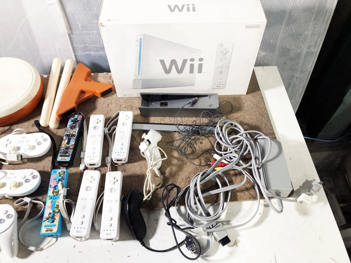 ◎★ 中古★約16点まとめ！「Wii」ゲーム機本体　Wiiリモコン　クラコン　ハンドル　太鼓コントローラー　ヌンチャク【Wiiセット】CU9I_画像4