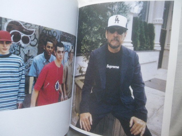 豪華 Supreme シュプリーム 洋書 James Jebbia/カウズ KAWS/Glenn O'Brien/スケートボード/Futura 2000 /リチャード・プリンス/ケイト・モス - アート写真 豪華 Supreme シュプリーム 洋書 James Jebbia/カウズ KAWS/Glenn O'Brien/スケートボード/Futura 2000 /リチャード・プリンス/ケイト・モス - アート写真