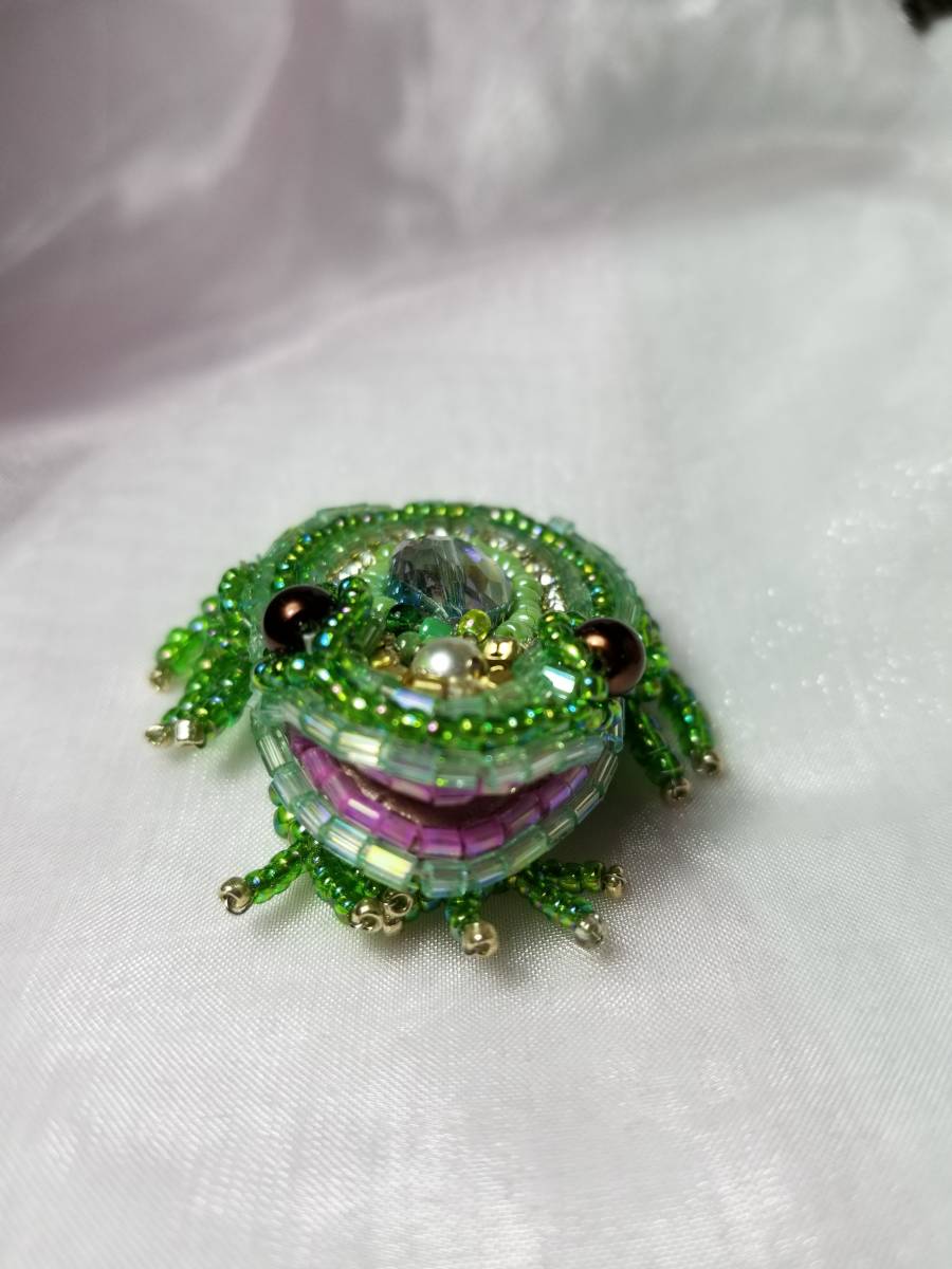 ハンドメイド カエル 立体ビーズ刺繍ブローチ|Yahoo!フリマ(旧 ハンドメイド カエル 立体ビーズ刺繍ブローチ|Yahoo!フリマ(旧