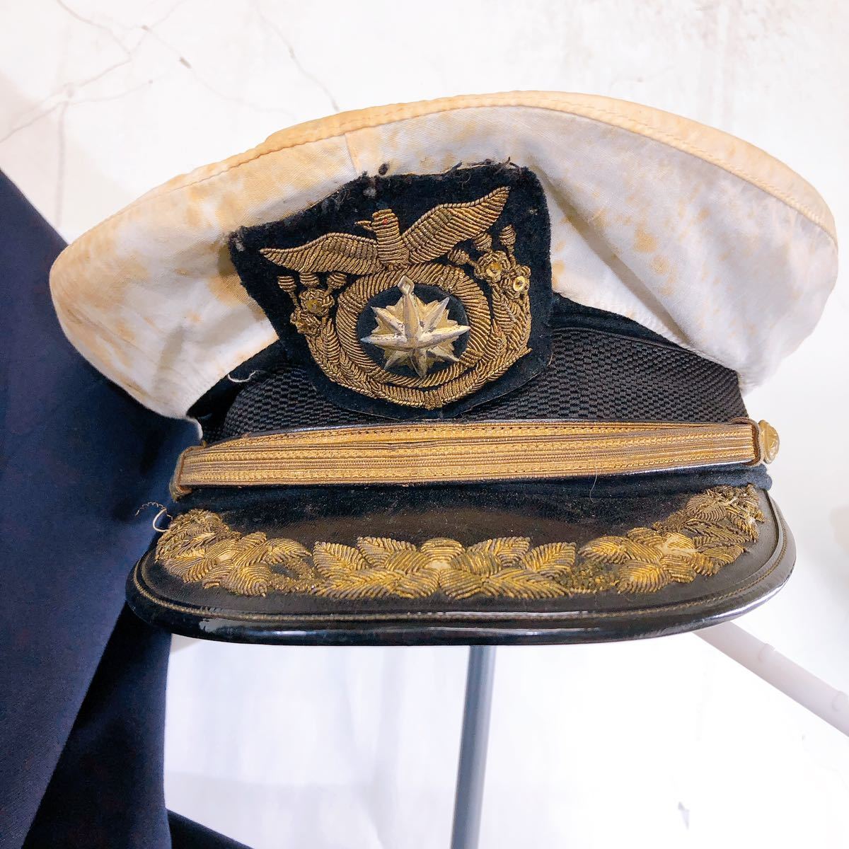 海上保安庁第一種制服上下 制帽 防寒衣上下 昭和40年代当時もの 二等海上保安監 肩章 階級章 希少品 まとめて _画像4