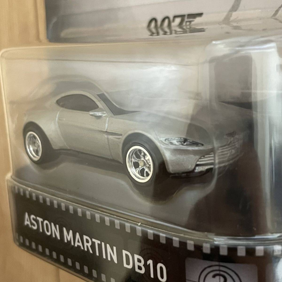 ★レトロエンターテイメント★ Aston Martine DB10 アストンマーチン 007 James Bond ジェームズボンド ホットウィール ミニカー db5 dbs_画像4