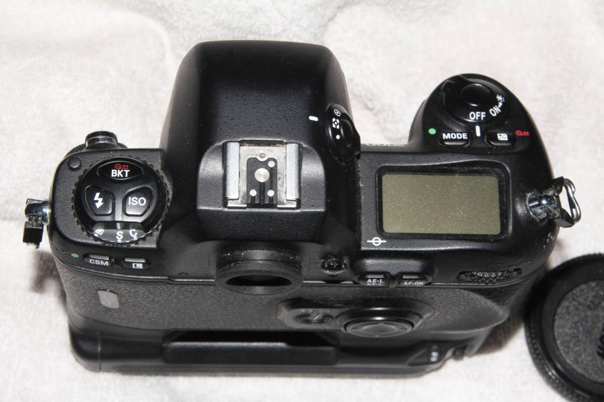 ニコン Nikon F100 ボディ MB-15 バッテリーグリップ付 _画像3