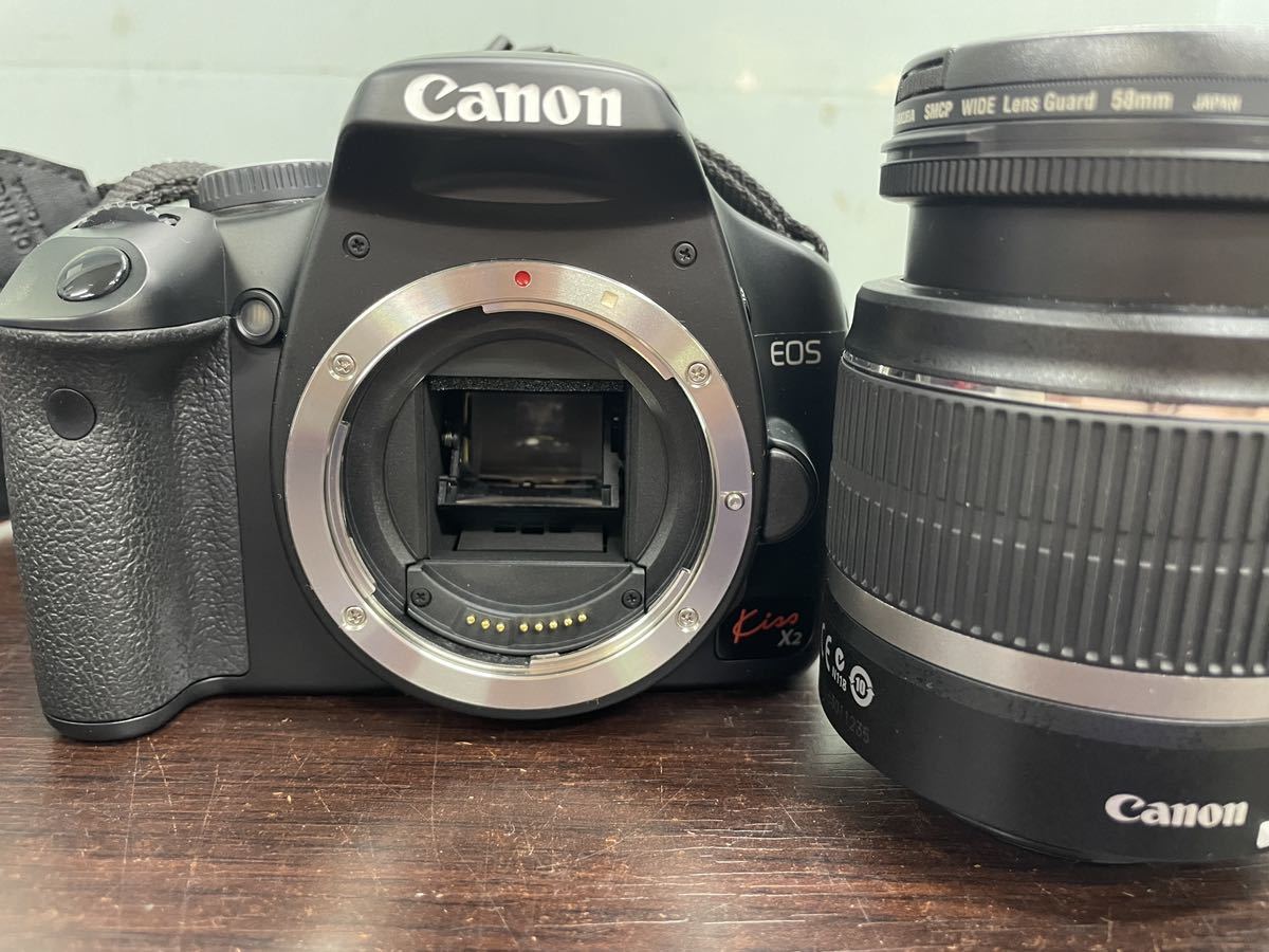 Canon EOS Kiss X2 キャノン　デジタル一眼レフカメラ　デジタルカメラ　デジカメ ジャンク品　付属品　ケース付き_画像9