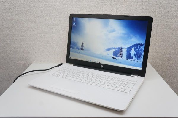 hp 15インチ ノートPC 15-bw001AU AMD E2-9000e RADEON R2 メモリ8GB HDD500GB Windows10 Bluetooth Wi-Fi 000X784_画像2