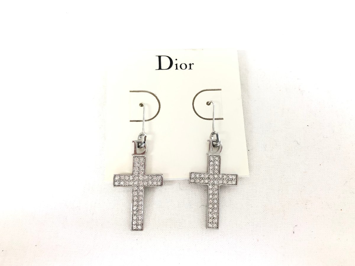 送料無料 未使用劣化品 Dior クリスチャンディオール Christian Dior クロス ピアス ラインストーン シルバー色 十字架 ダガーの画像2