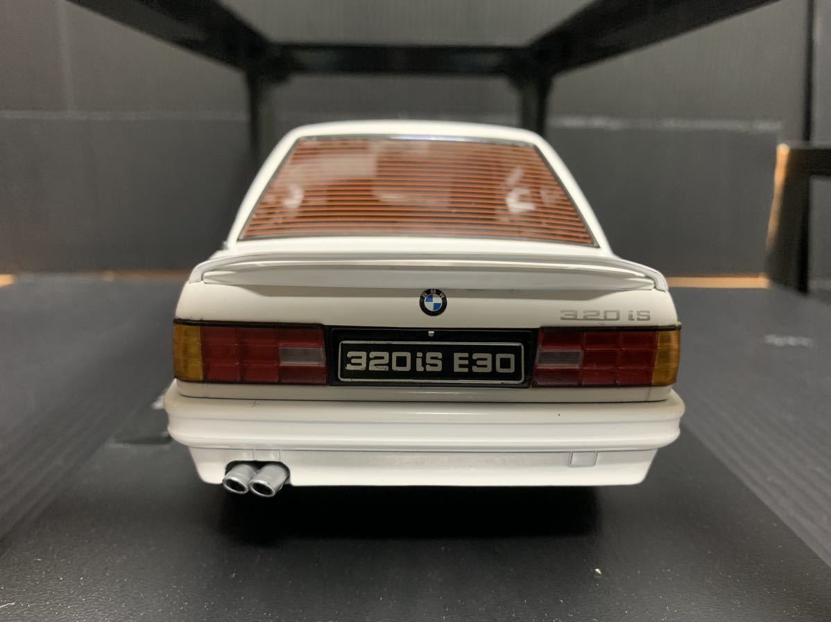 1/18 BMW 320is M3 Italo White 新品未展示保管品　　Kk scale_画像3