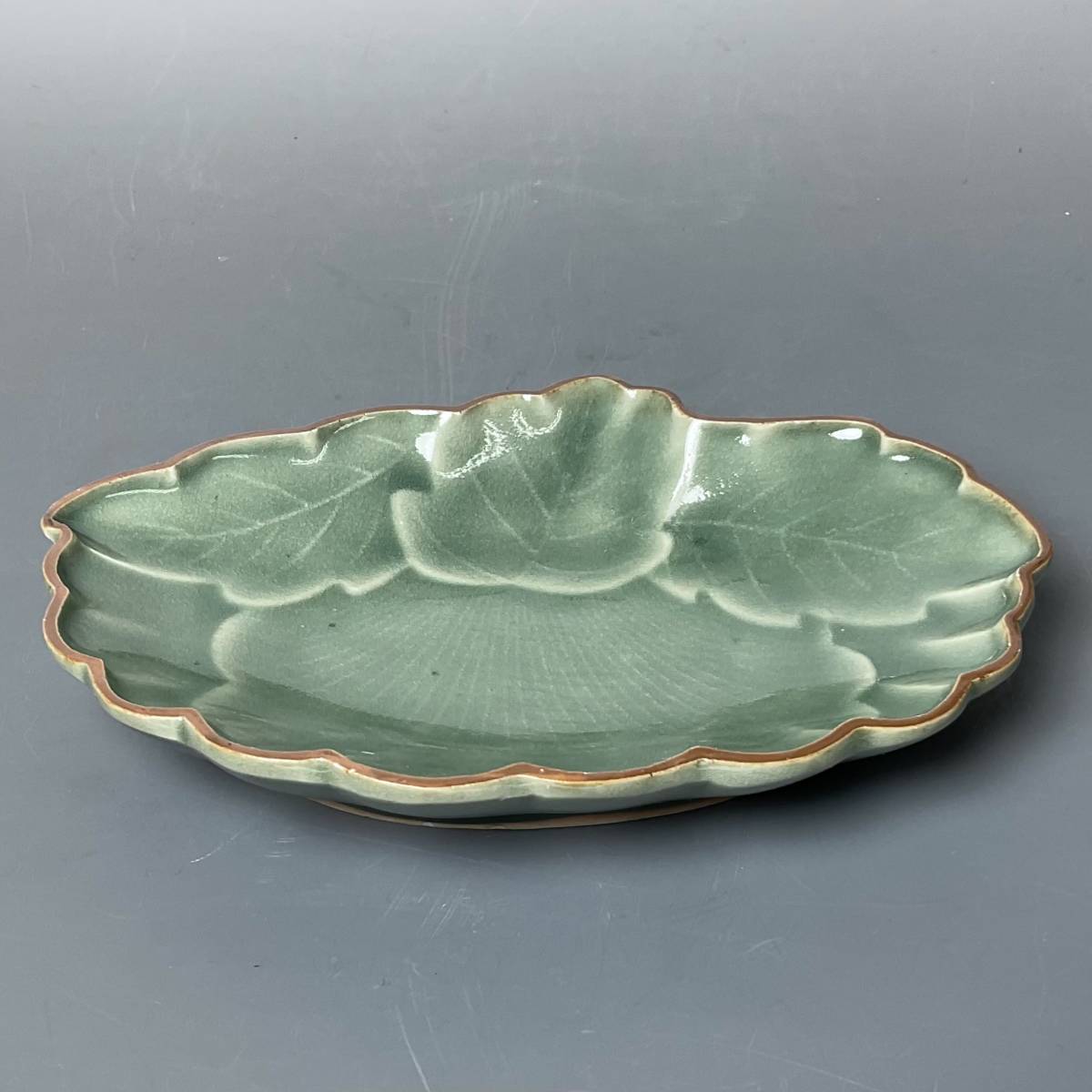 ( sho ) old Imari celadon old Kutani old Kutani celadon Edo previous term . writing period .... flower shape .. plate flat direction attaching 1650-1670 period rom and rear (before and after) 