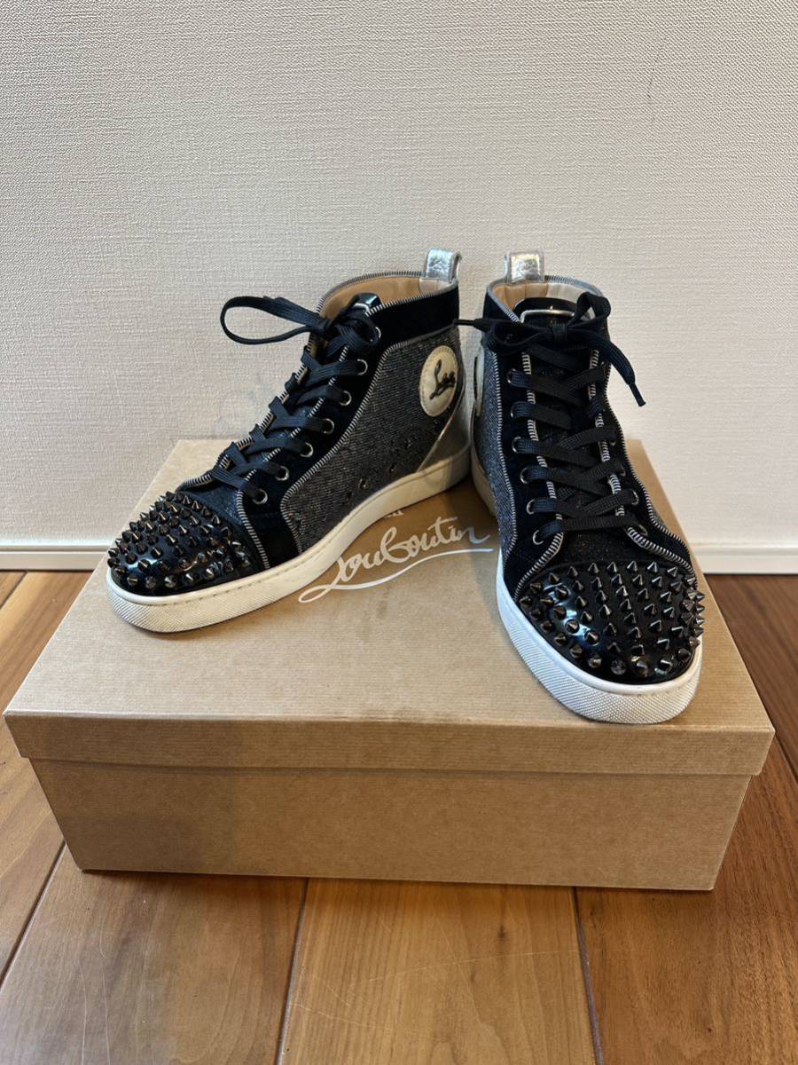 ◇最終値下◇【中古】Christian Louboutin 1200270 LOU SPIKES ORLATO FLAT PAT ハイカットスニーカー　サイズ40.5 ルブタン_画像1