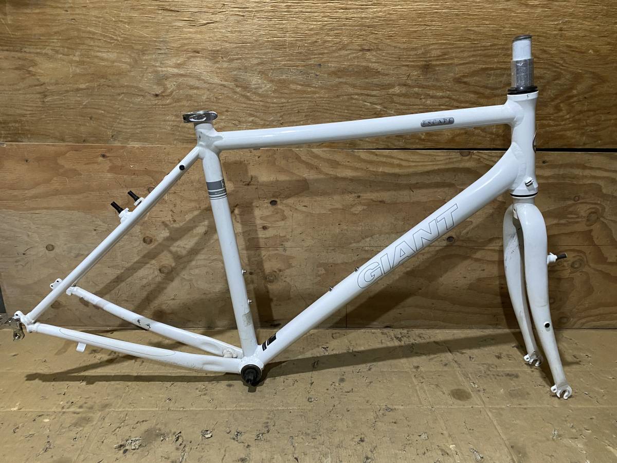 GIANT ESCAPE 700c aluminium frame used parts 