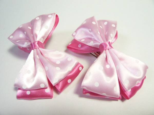 * pretty polka dot ribbon barrette 2 piece set pink ground . white 