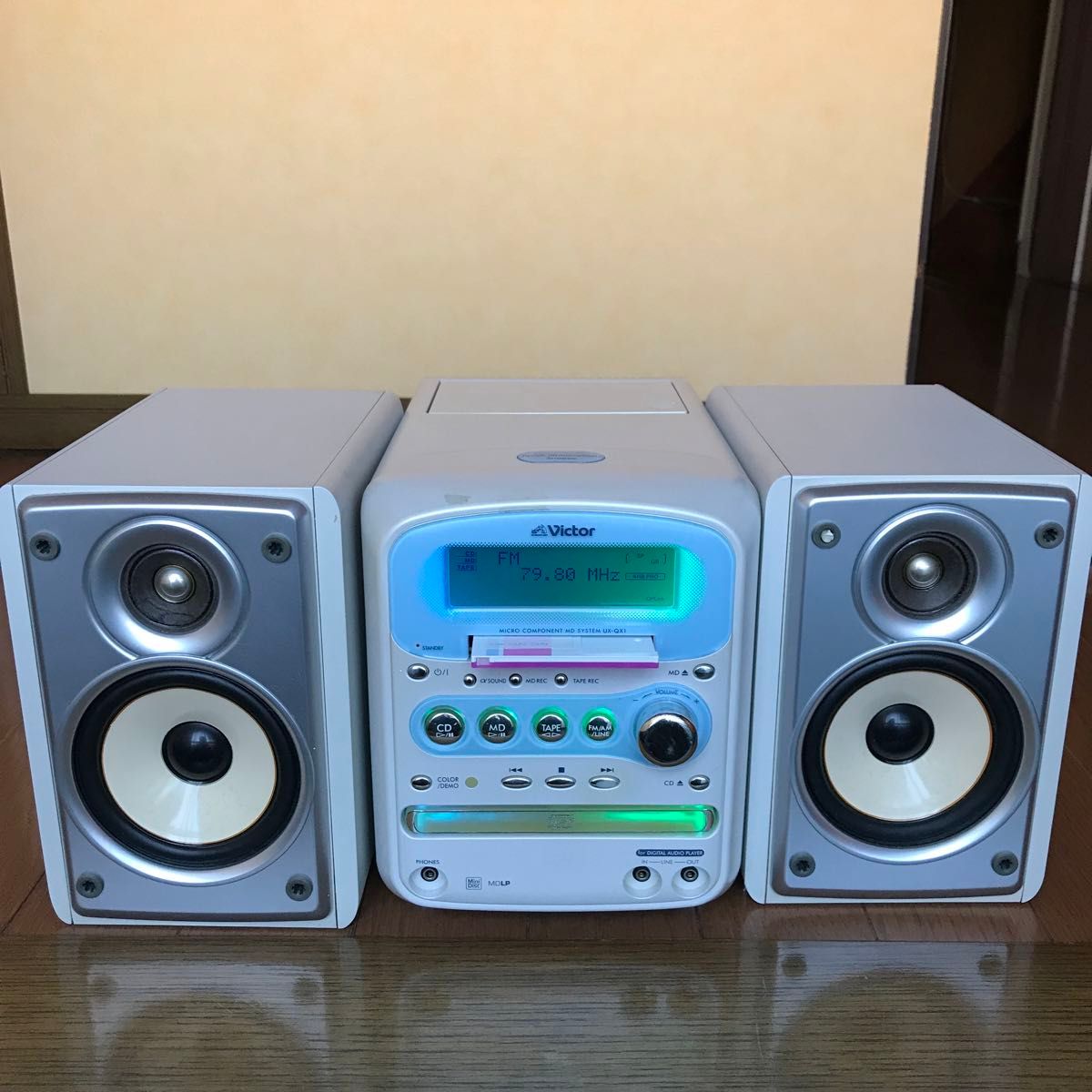 Victor MD・CDコンポ UX-QX1-A ペパーミントブルー ジャンク Victor MD・CDコンポ UX-QX1-A ペパーミントブルー ジャンク