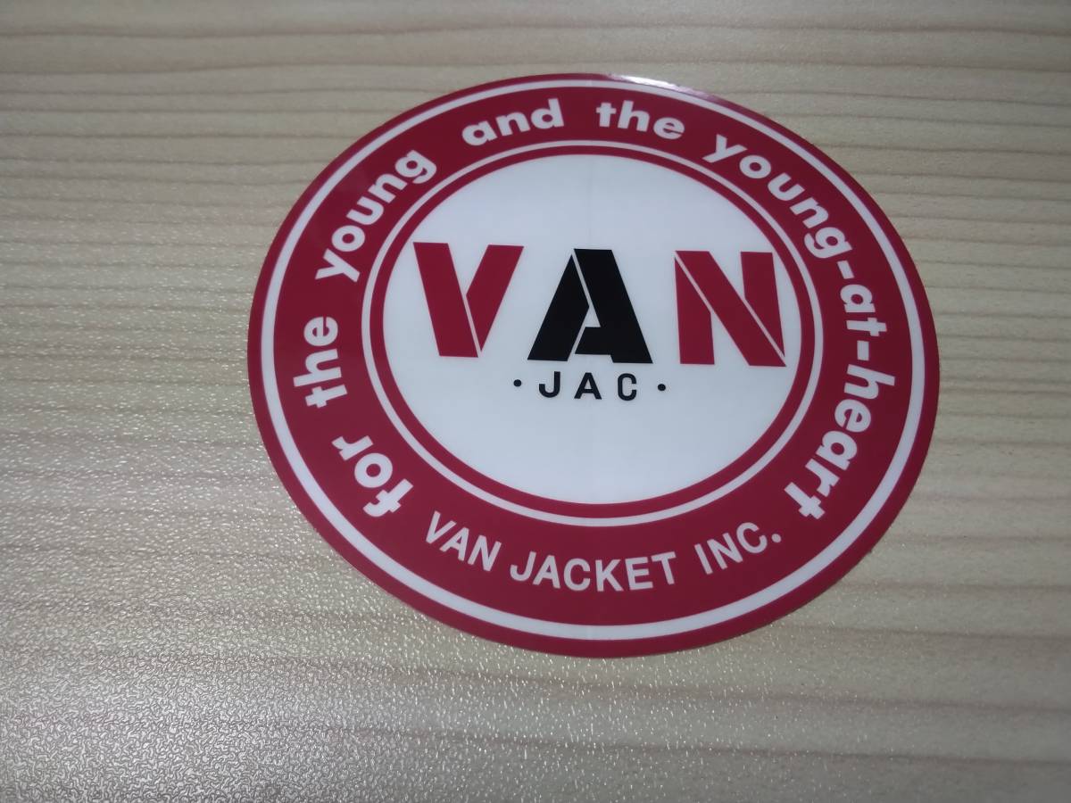  VAN JAC 　店舗限定　丸VANステッカー　クリアタイプ　レッド　新品未使用　 J.PRESS kent　　_画像1